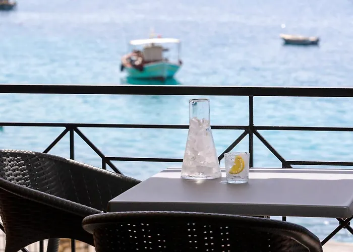 Ξενοδοχείο με διαμερίσματα Captain Nick Μικρός Γιαλός