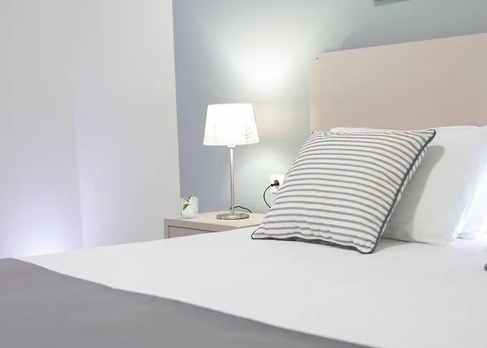 Captain Nick Μικρός Γιαλός