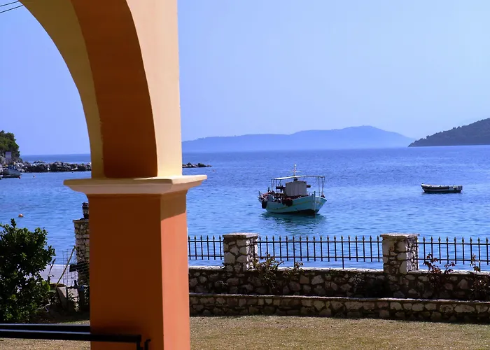 Captain Nick Μικρός Γιαλός