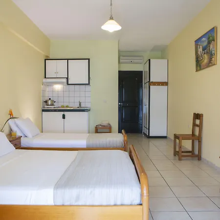Hotel apartamentowy Captain Nick Mikros Gialos