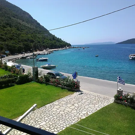 Hotel apartamentowy Captain Nick Mikros Gialos