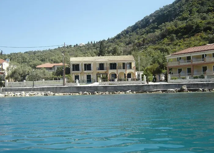 Captain Nick Aparthotel Mikros Gialos