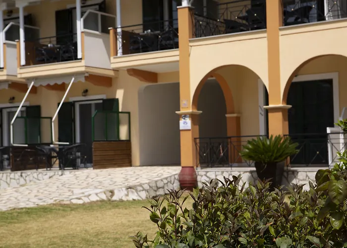 Aparthotel Captain Nick 2*